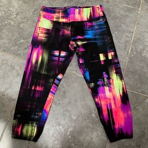 Calvin Klein workout performance Capris pants